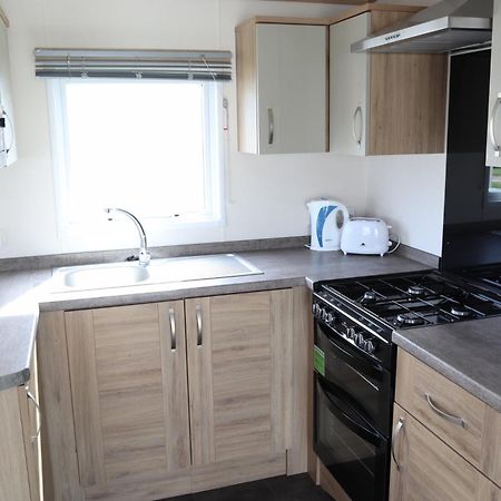 Coastfields Holiday Village Инголдмелс Экстерьер фото